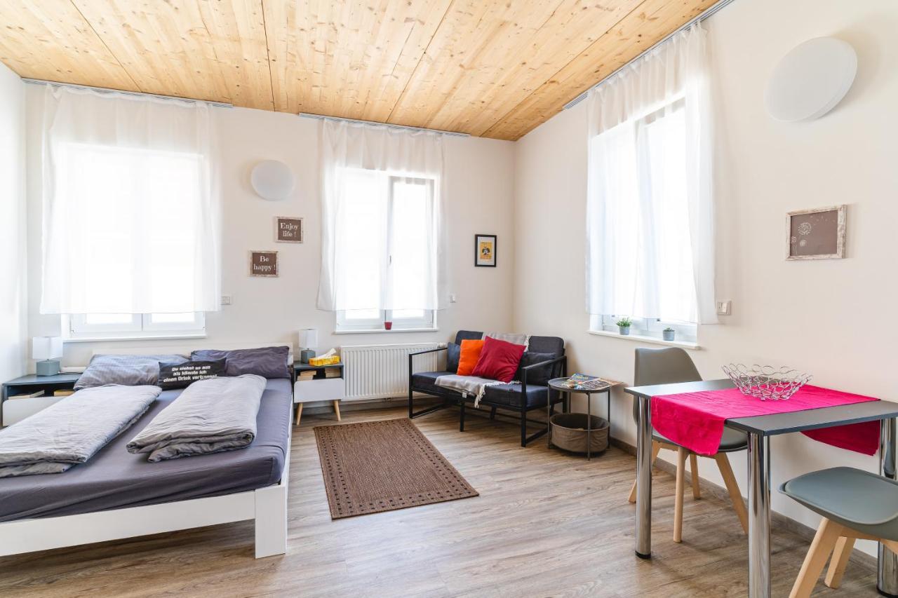 Tagblatt Apartment 10 Тутлинген Экстерьер фото